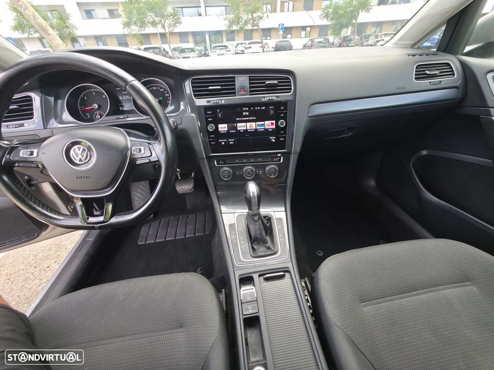 VW Golf Variant 1.6 TDi Confortline DSG - 5