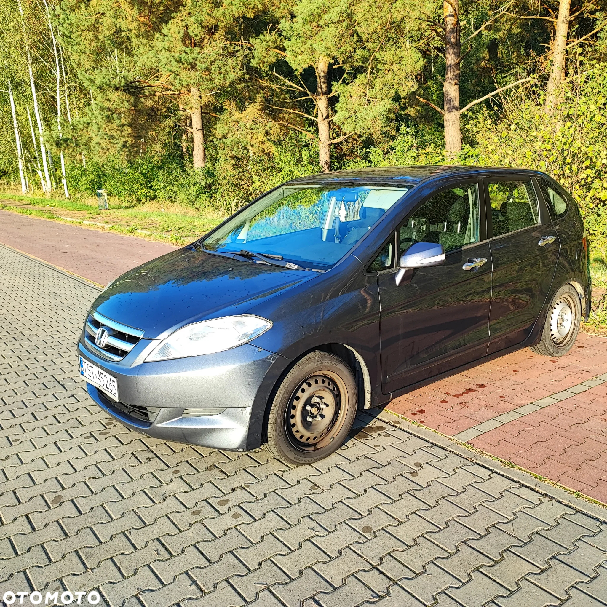 Honda FR-V 2.0 Comfort - 2