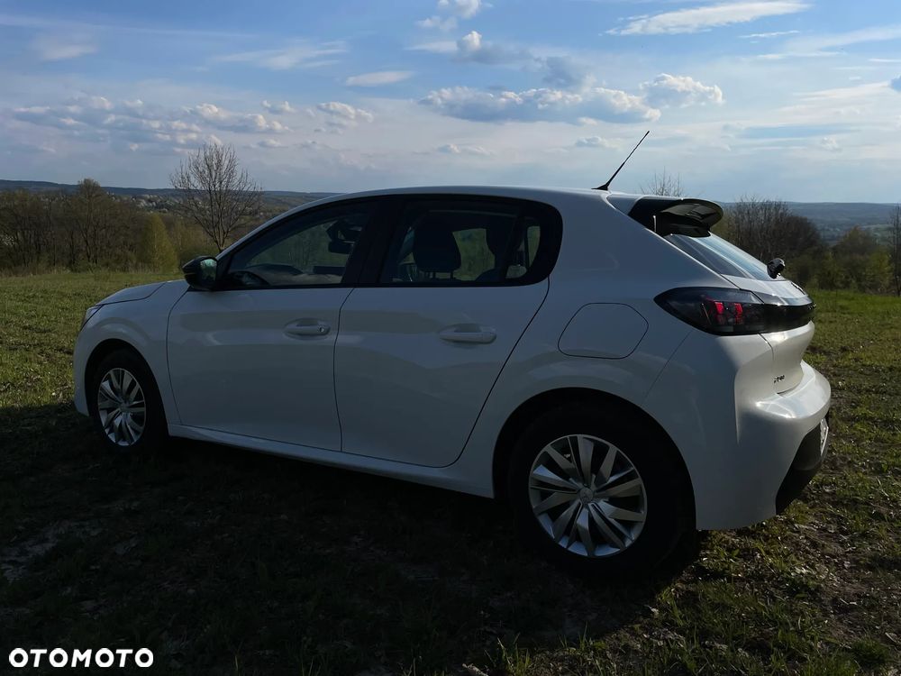 Peugeot 208 - 9