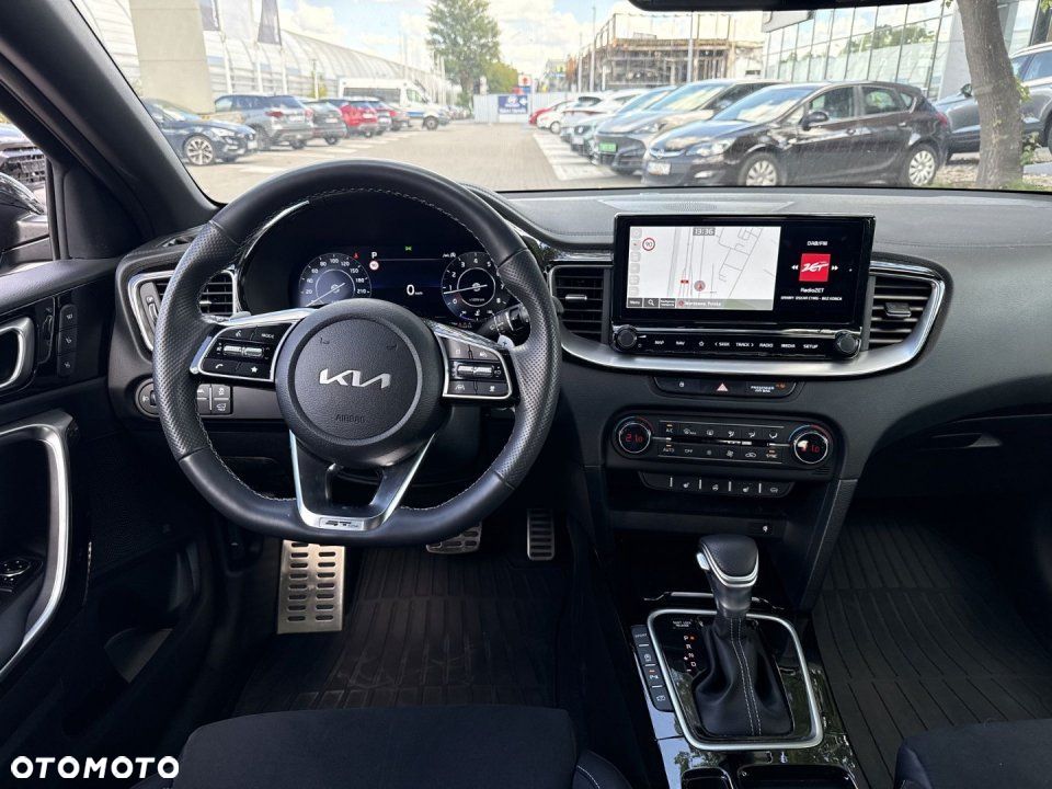 Kia XCeed - 13