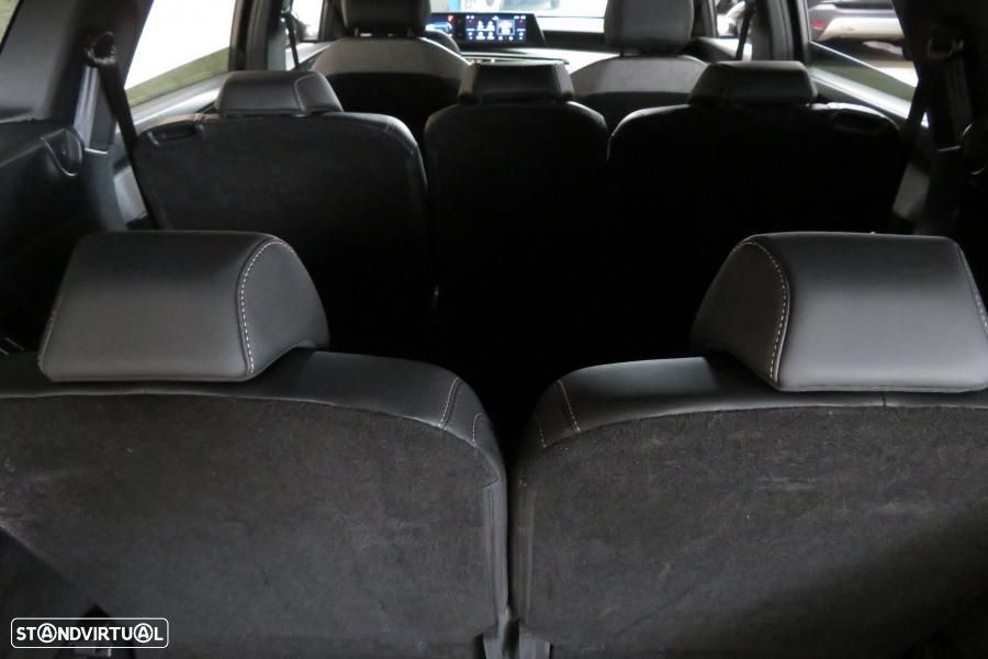 Peugeot 5008 1.2 Hybrid Allure e-DCS6 - 23