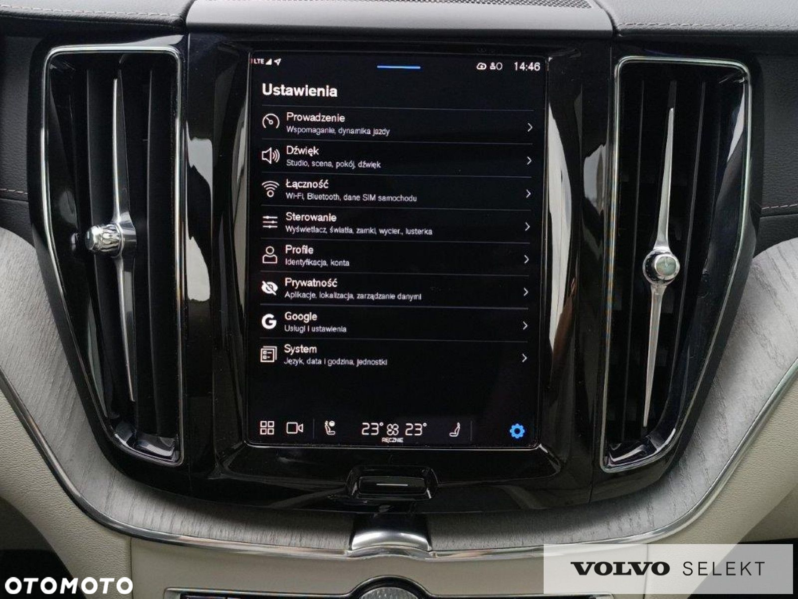 Volvo XC 60 - 33