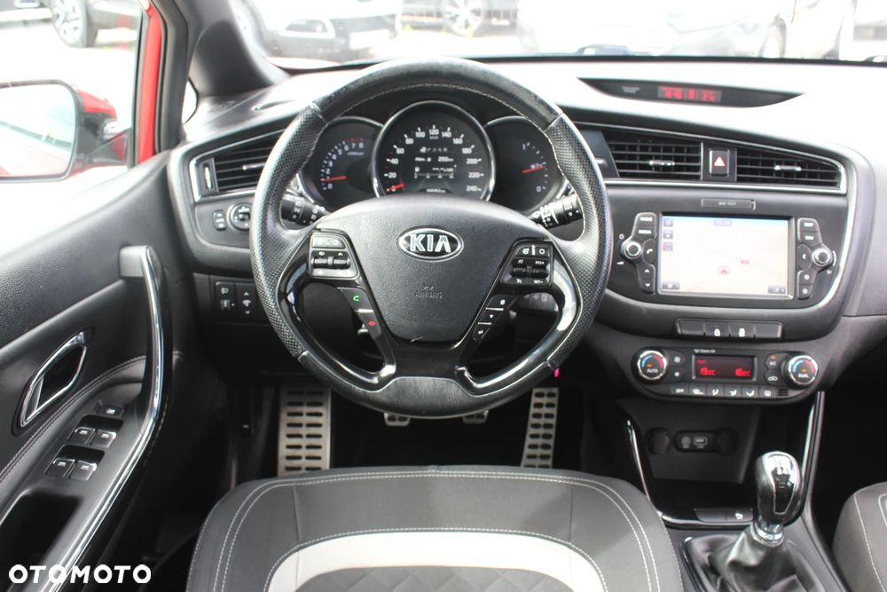 Kia Ceed 1.0 T-GDI ISG GT Line - 23