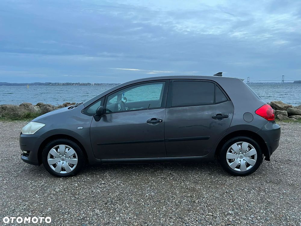 Toyota Auris 1.6 VVT-i Luna - 4