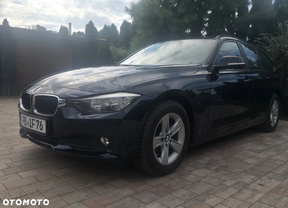 BMW Seria 3 318d - 15
