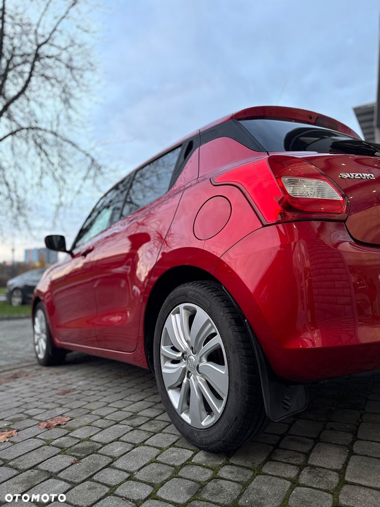 Suzuki Swift 1.2 Premium Plus - 6