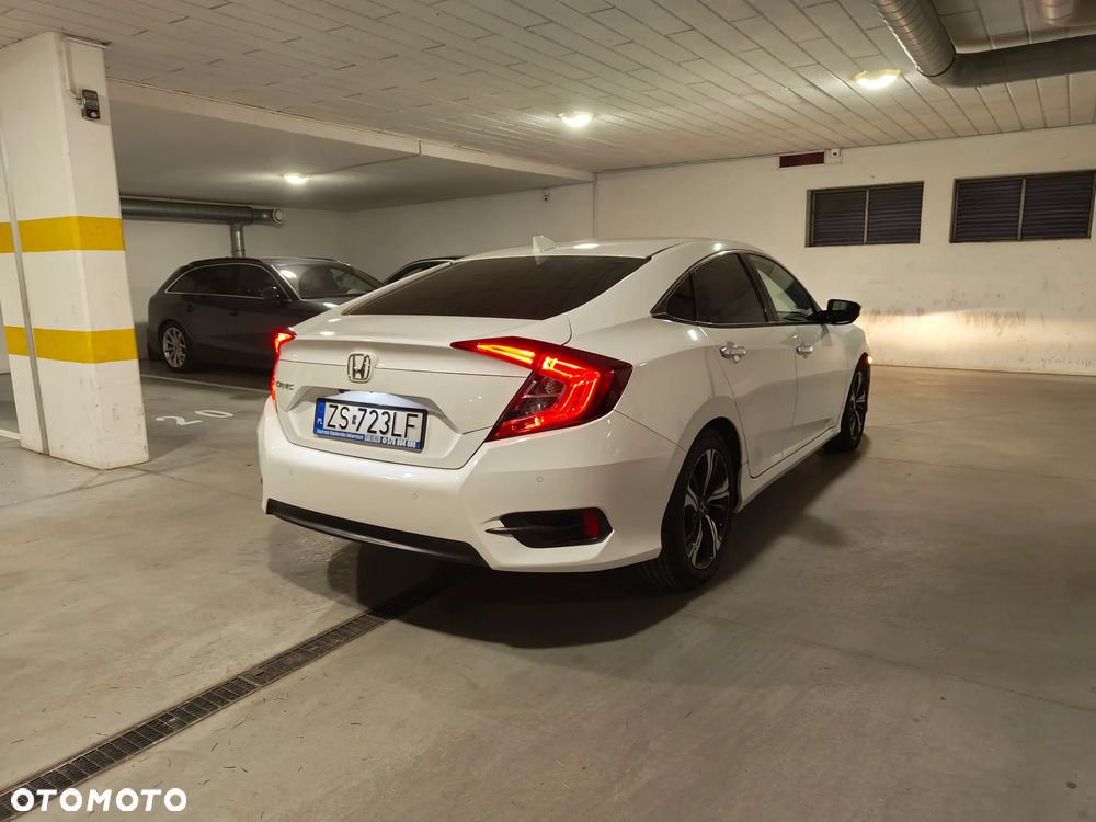 Honda Civic 1.5 T Elegance CVT - 4