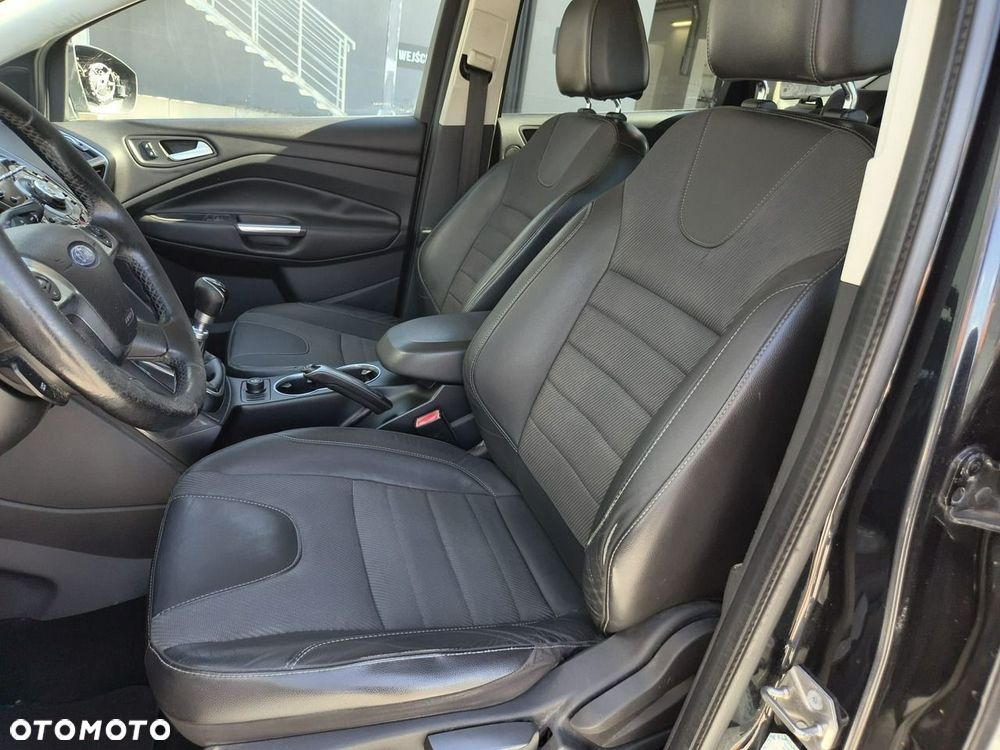 Ford Kuga - 15
