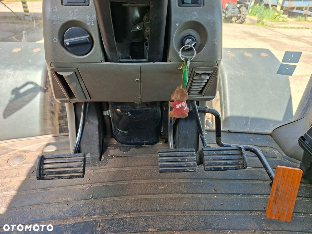 Case Mx 270 Magnum 4X4 - 28