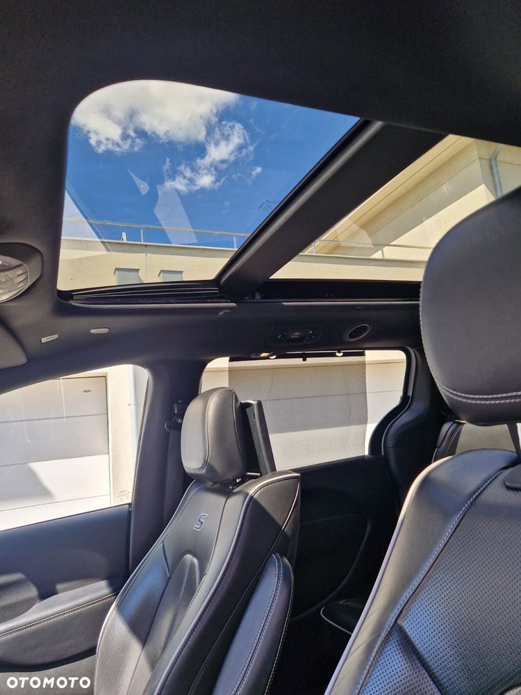 Chrysler Pacifica - 2