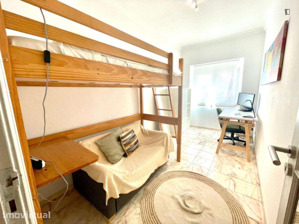 Apartamento com 4 quartos - localizado em Benfica Lisbon - Grande imagem: 2/16