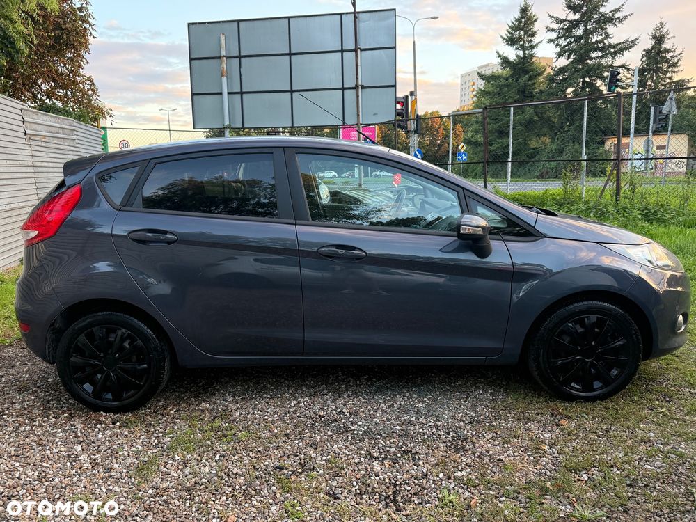 Ford Fiesta - 2