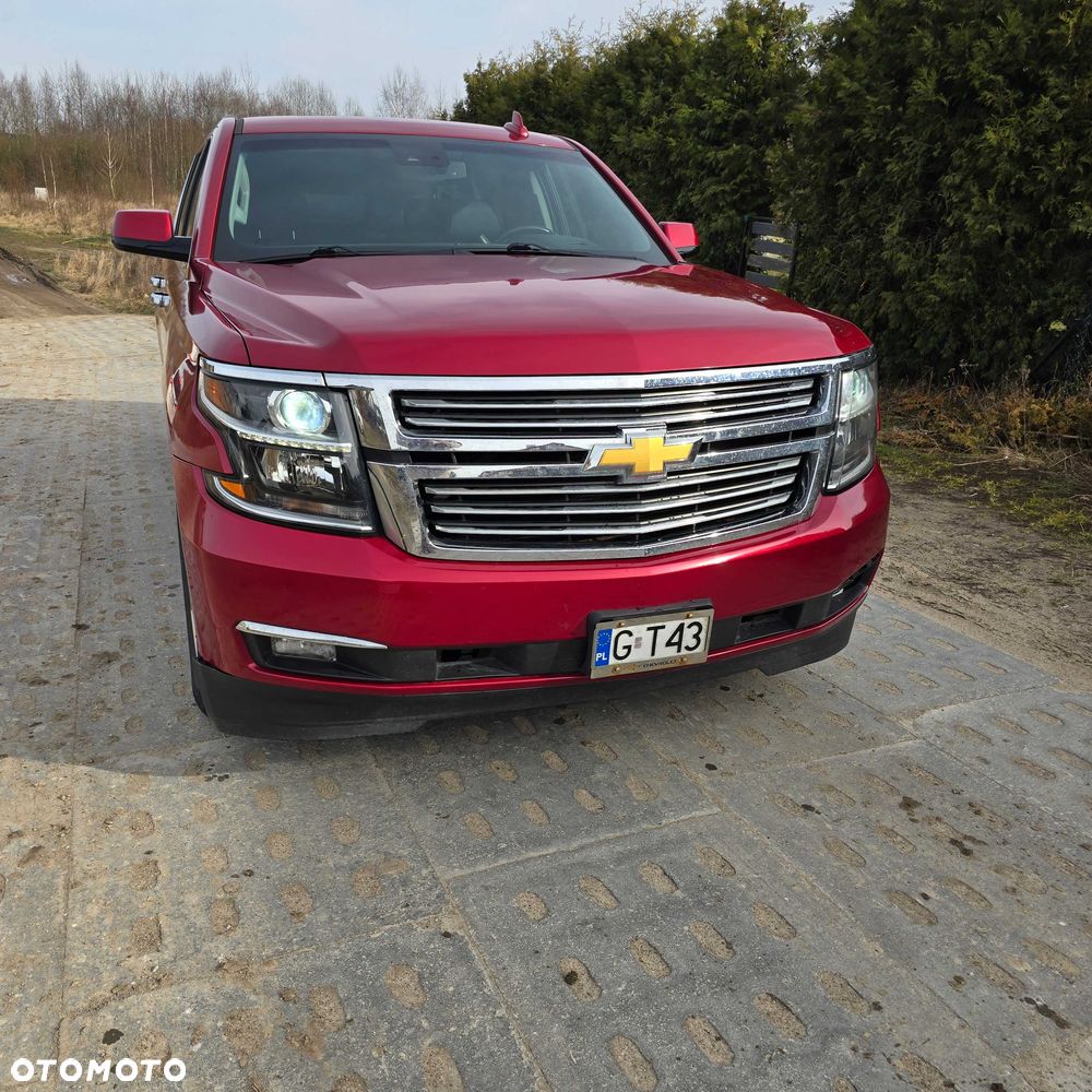 Chevrolet Suburban - 1