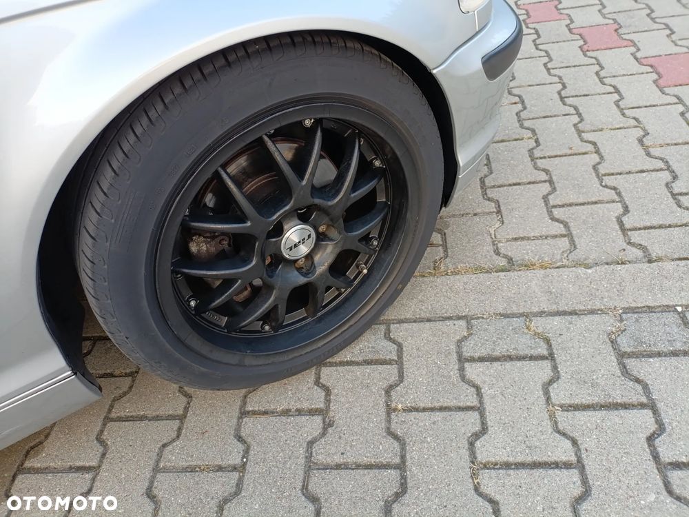BMW Seria 3 - 36