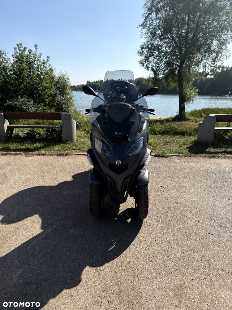 Piaggio MP-3 - 14