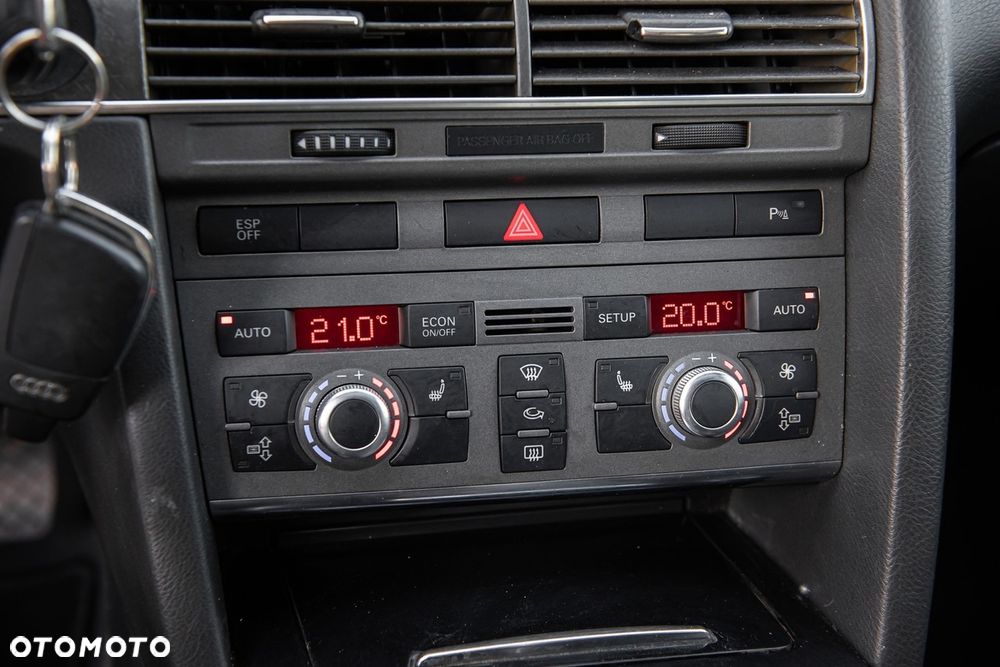 Audi A6 Avant 3.0 TDI DPF quattro tiptronic - 26