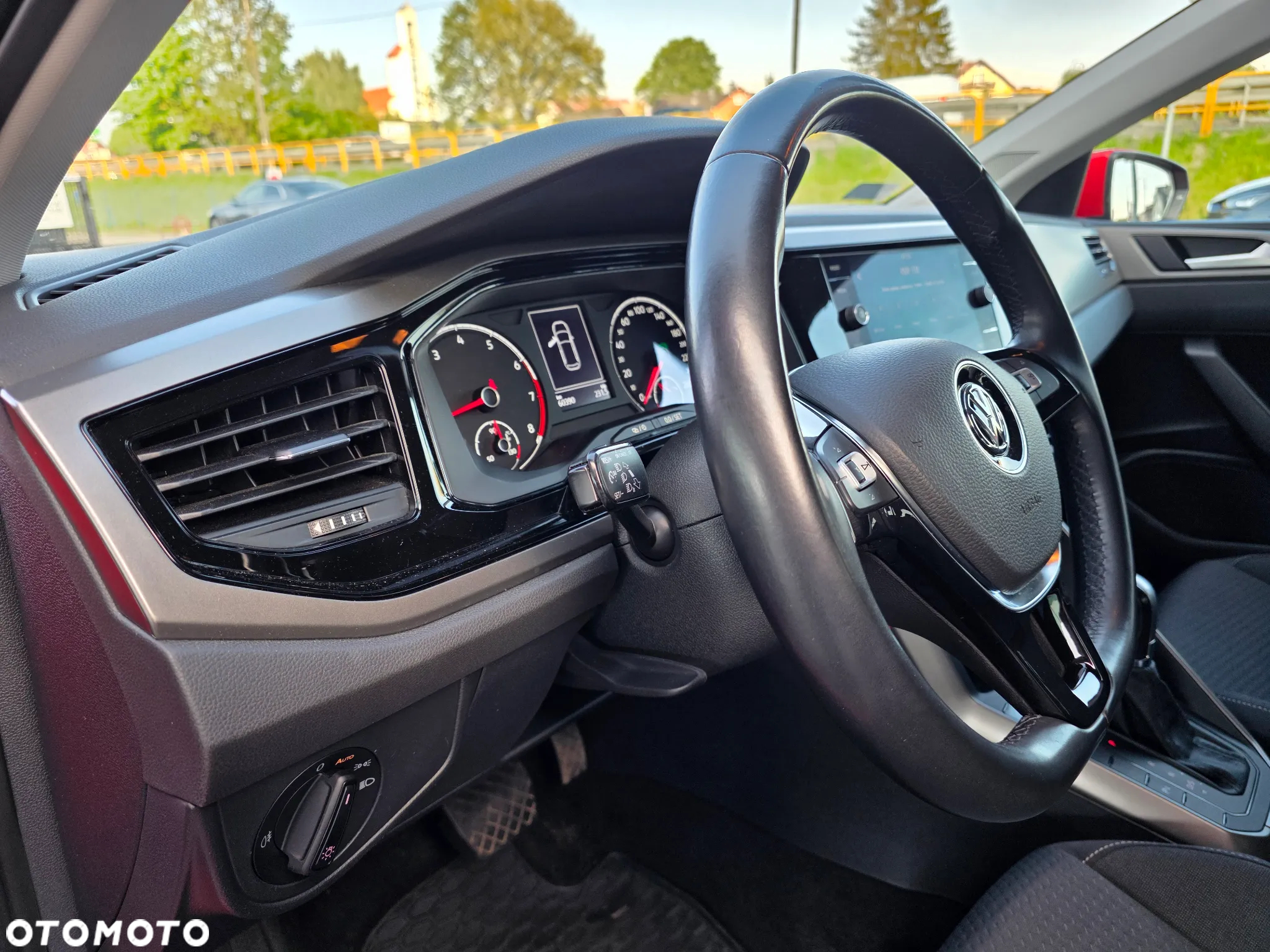 Volkswagen Polo 1.0 TSI Comfortline DSG - 9