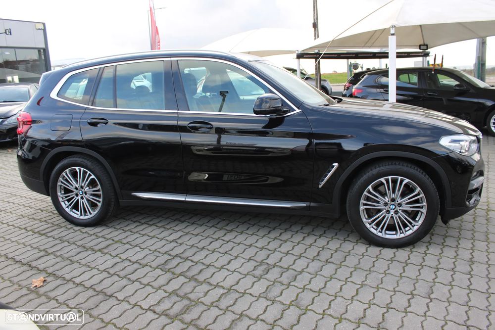 BMW X3 30 e xDrive Line Luxury - 4