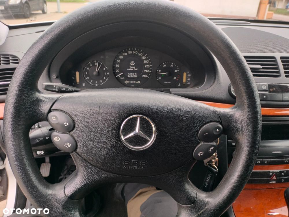 Mercedes-Benz Klasa E - 17