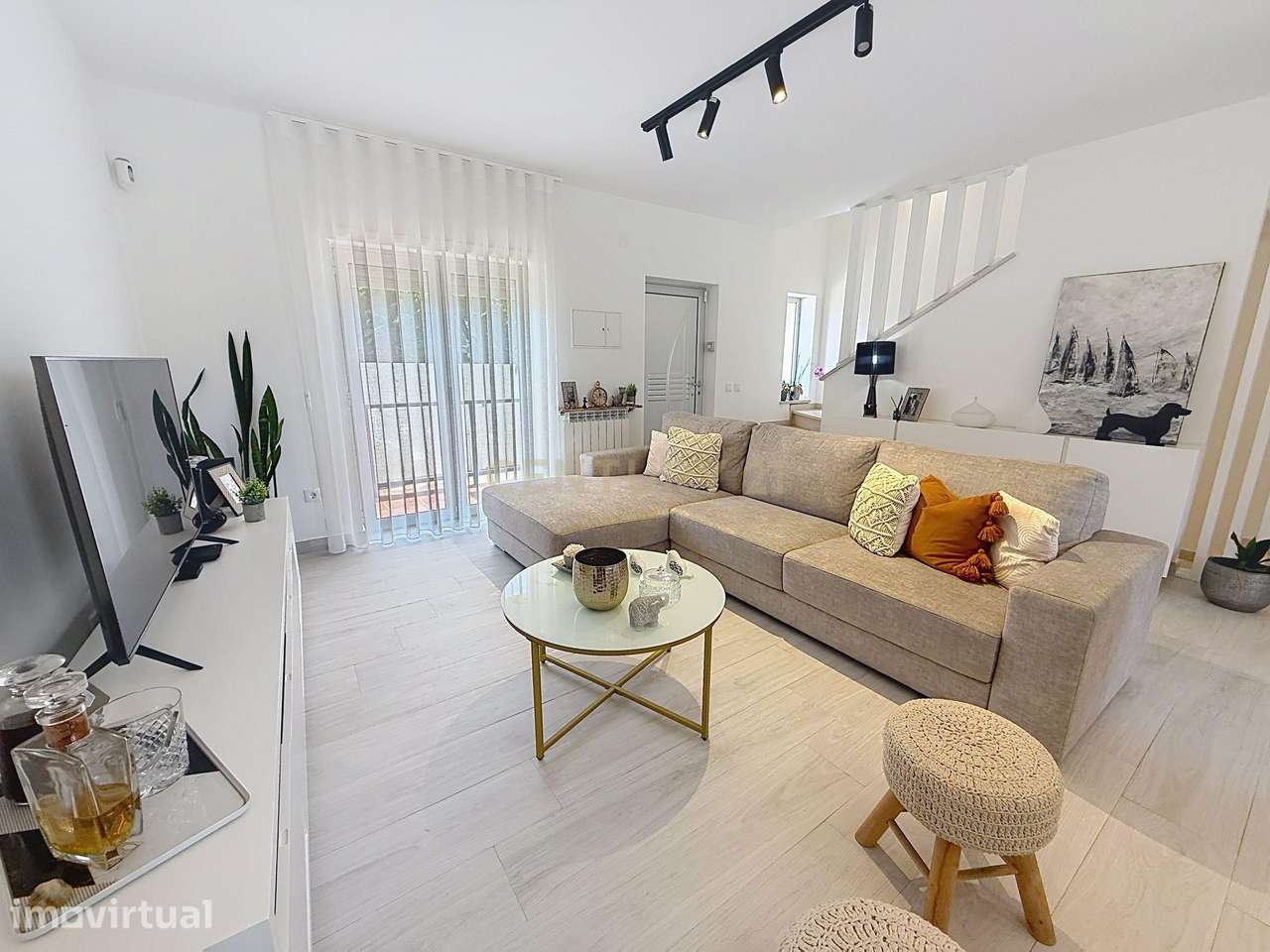 Moradia T3 com Garagem, Terraço Privativo, Churrasqueira, Piscina e Vi - Grande imagem: 5/60