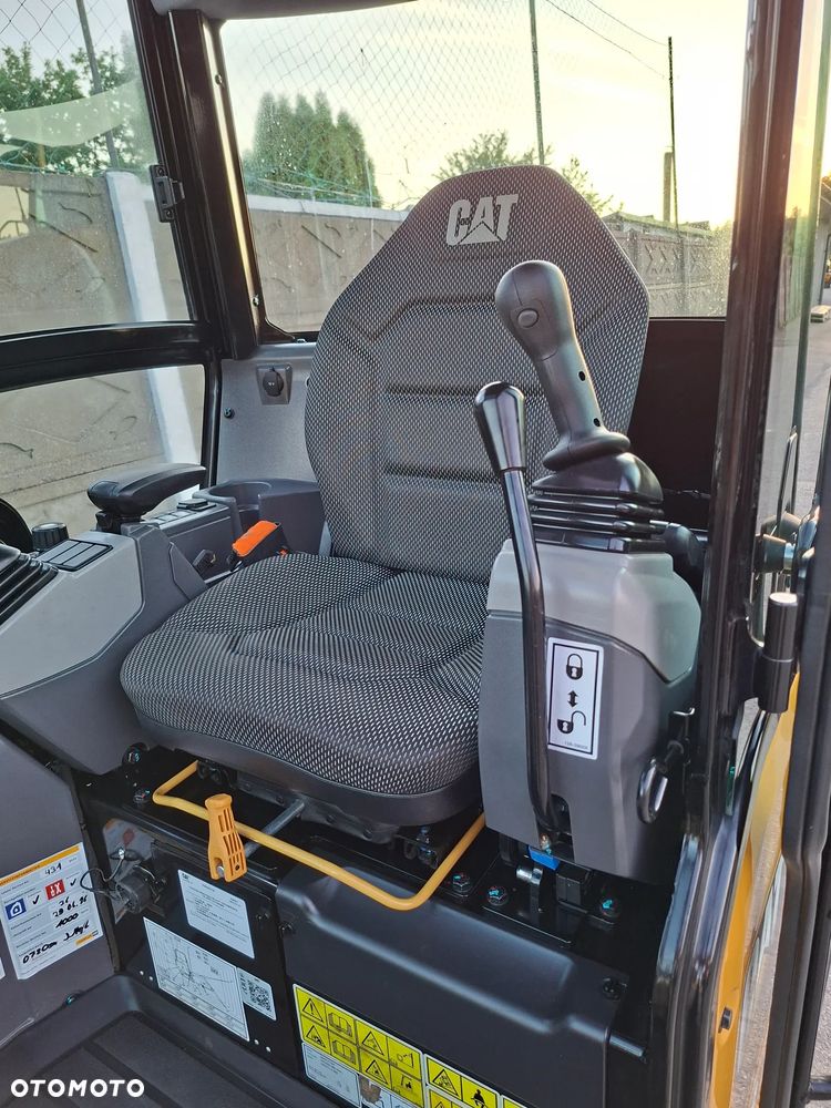 Caterpillar 301.8 05A Powertilt - 29