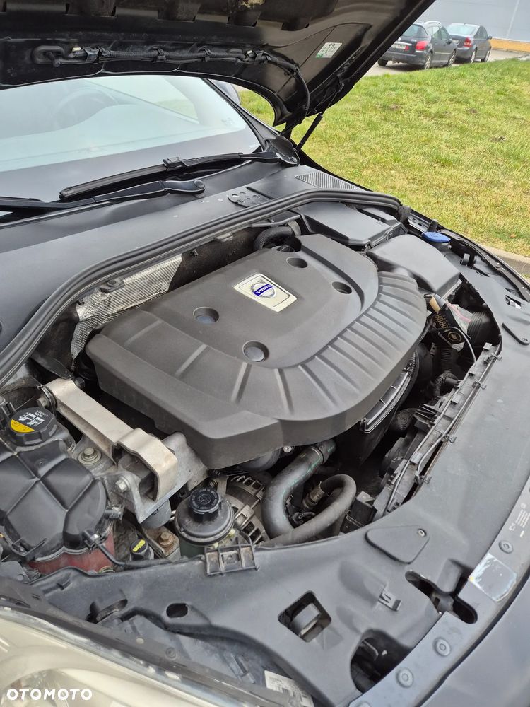 Volvo V60 D5 Momentum - 13