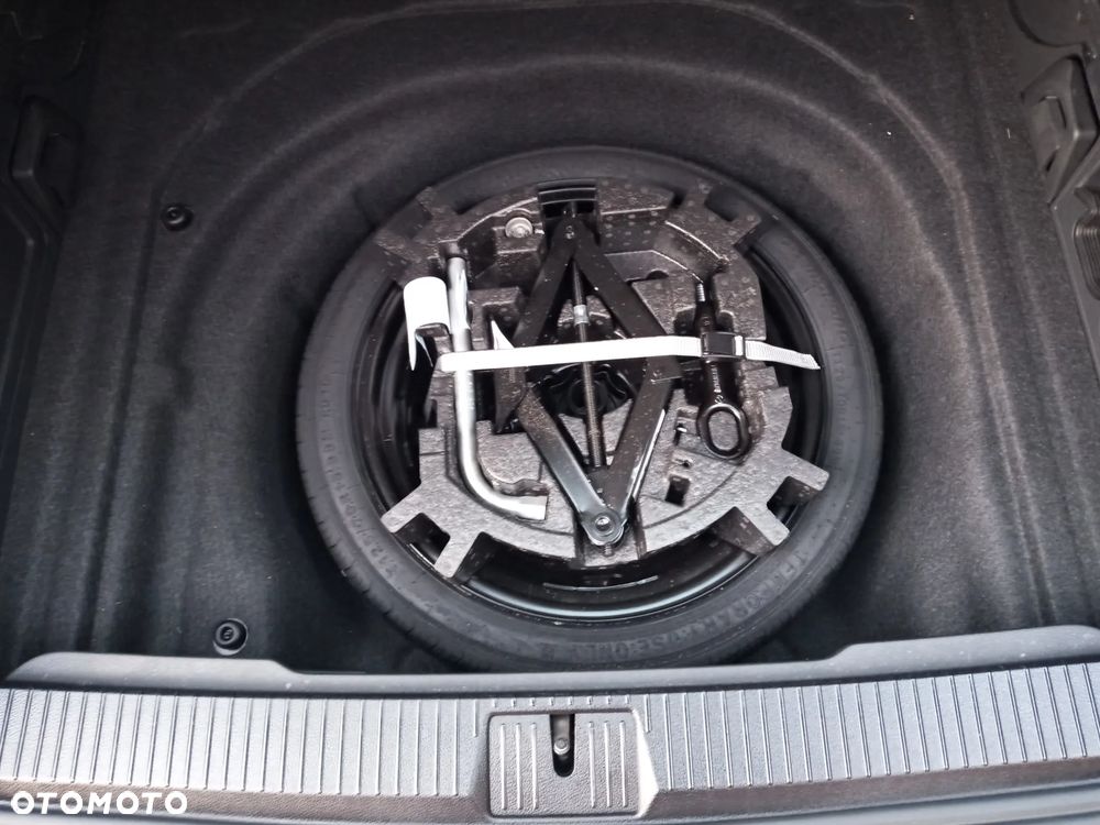 Volkswagen Passat 2.0 TSI Business DSG - 33