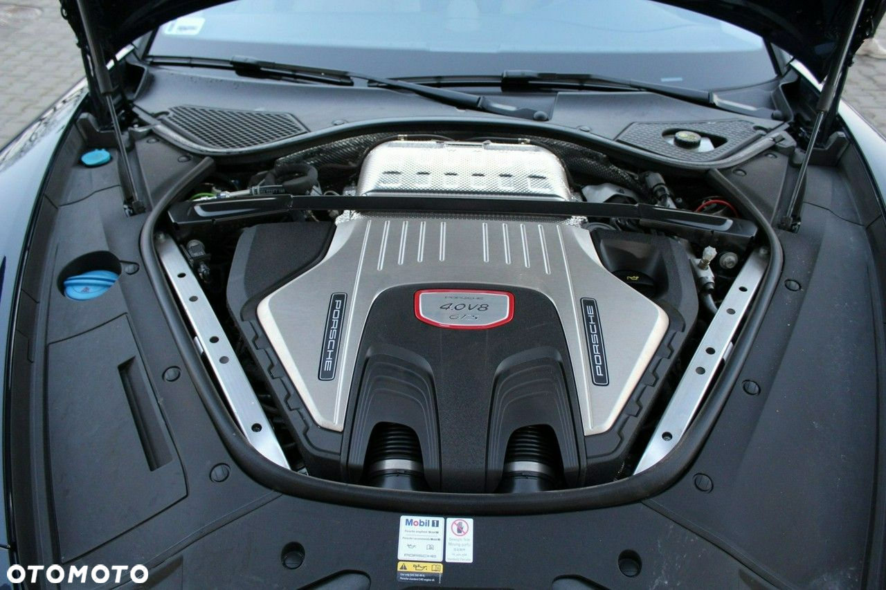 Porsche Panamera - 32
