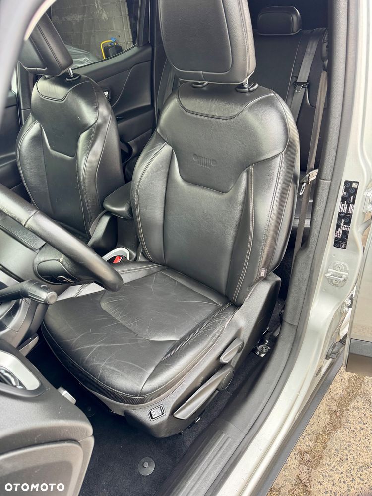 Jeep Renegade - 14
