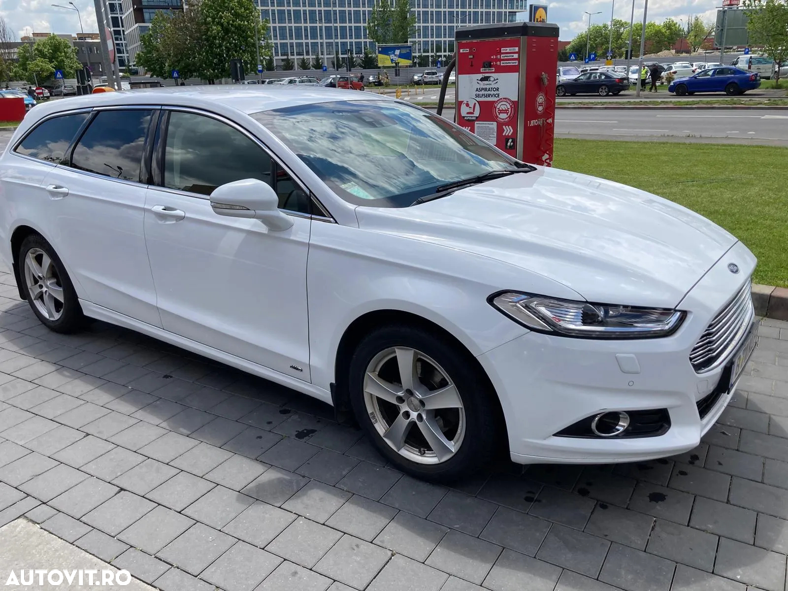 Ford Mondeo 2.0 TDCi PowerShift-Aut Allrad Business Edition - 5