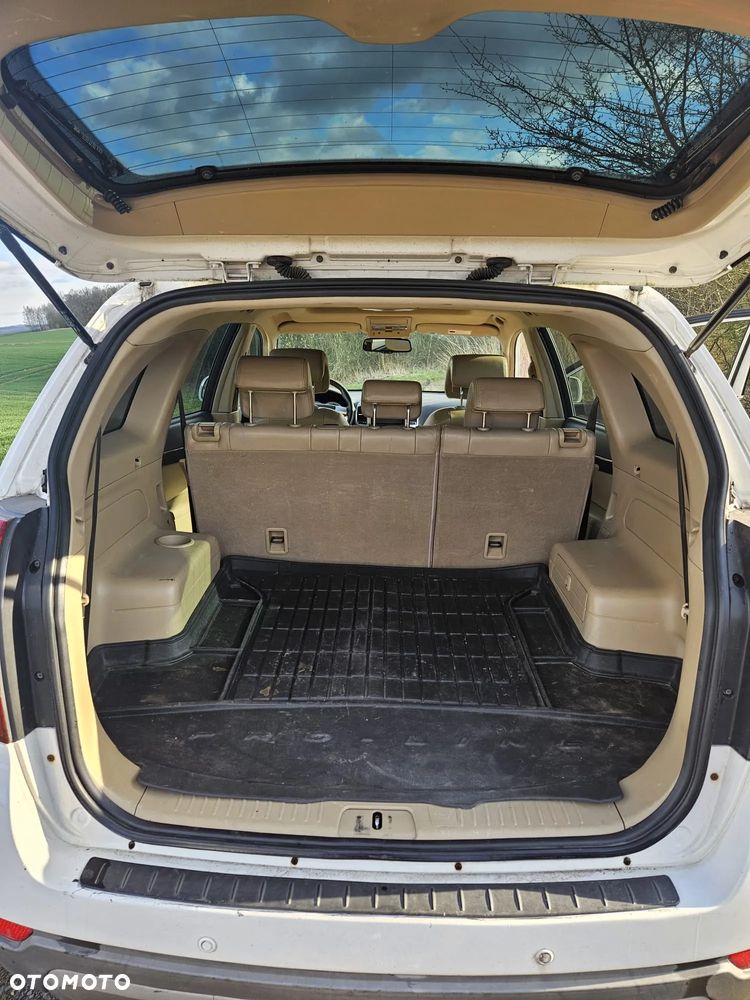 Chevrolet Captiva 3.2 LT (deu) - 16