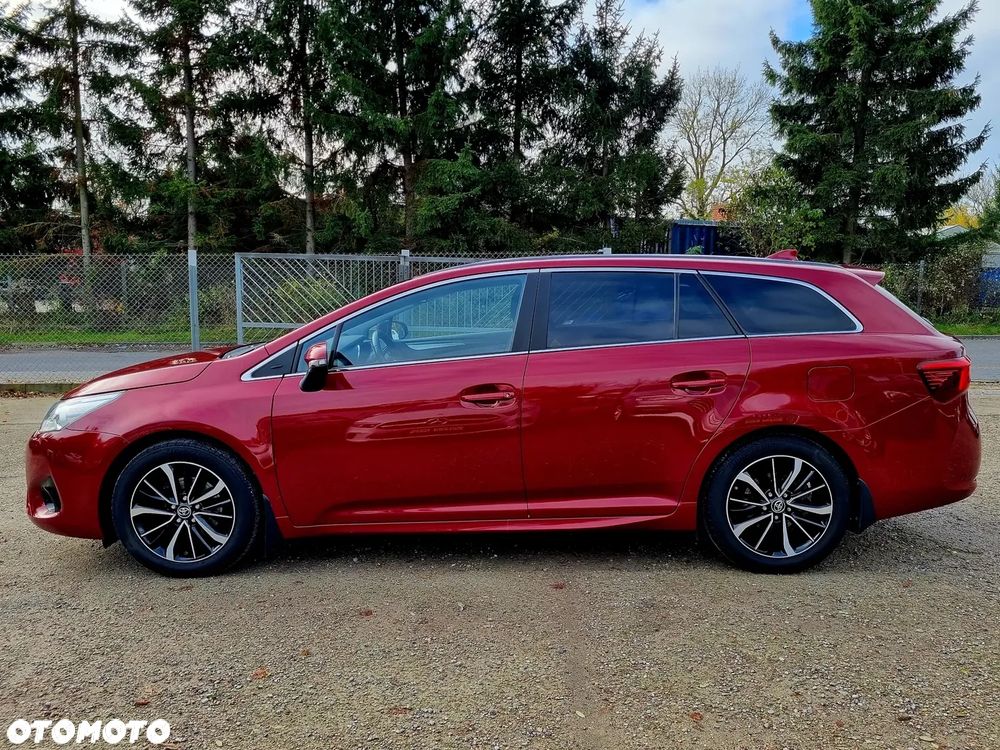 Toyota Avensis 1.8 Prestige - 8