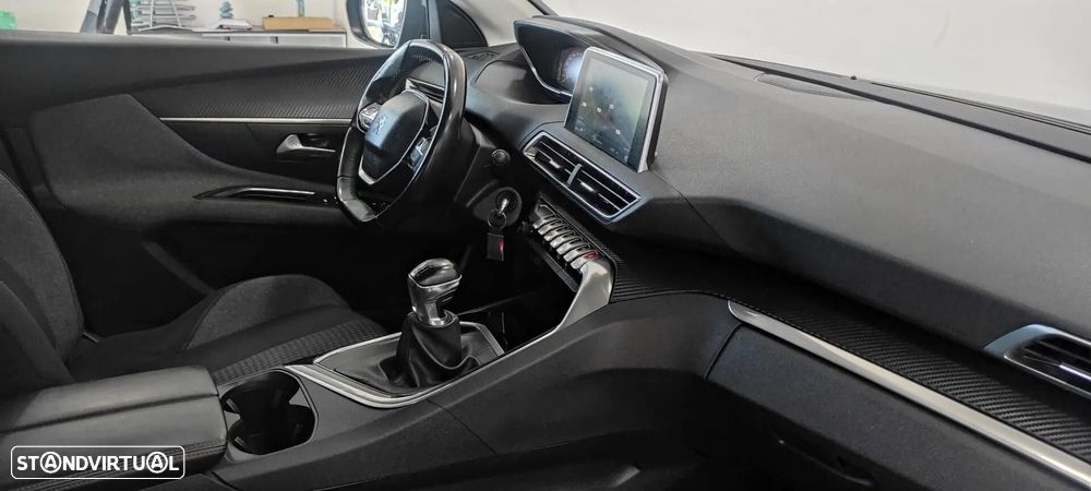 Peugeot 3008 1.5 BlueHDi Active - 24