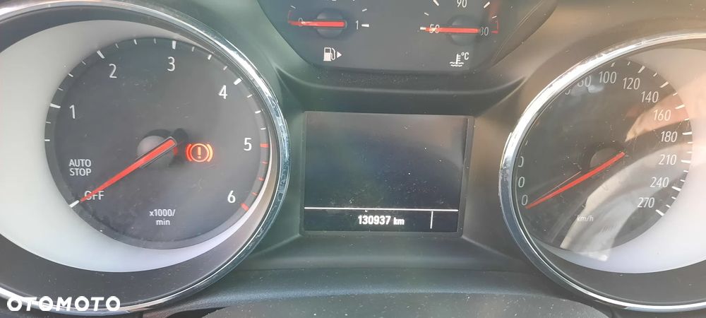 Opel Astra 1.6 CDTI Dynamic S&S - 11