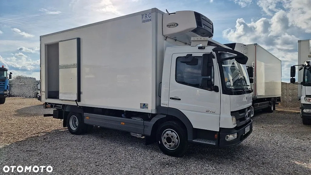 Mercedes-Benz Atego 1221 chłodnia 6.60, klima, poduszki - 14