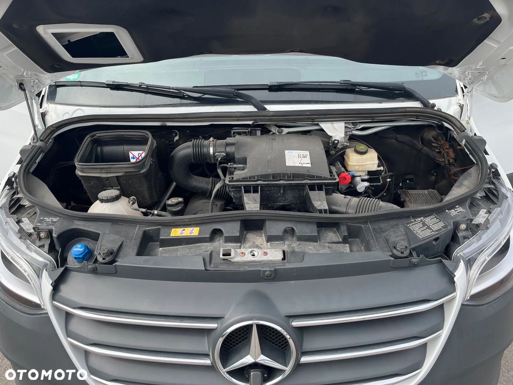 Mercedes-Benz Sprinter - 38