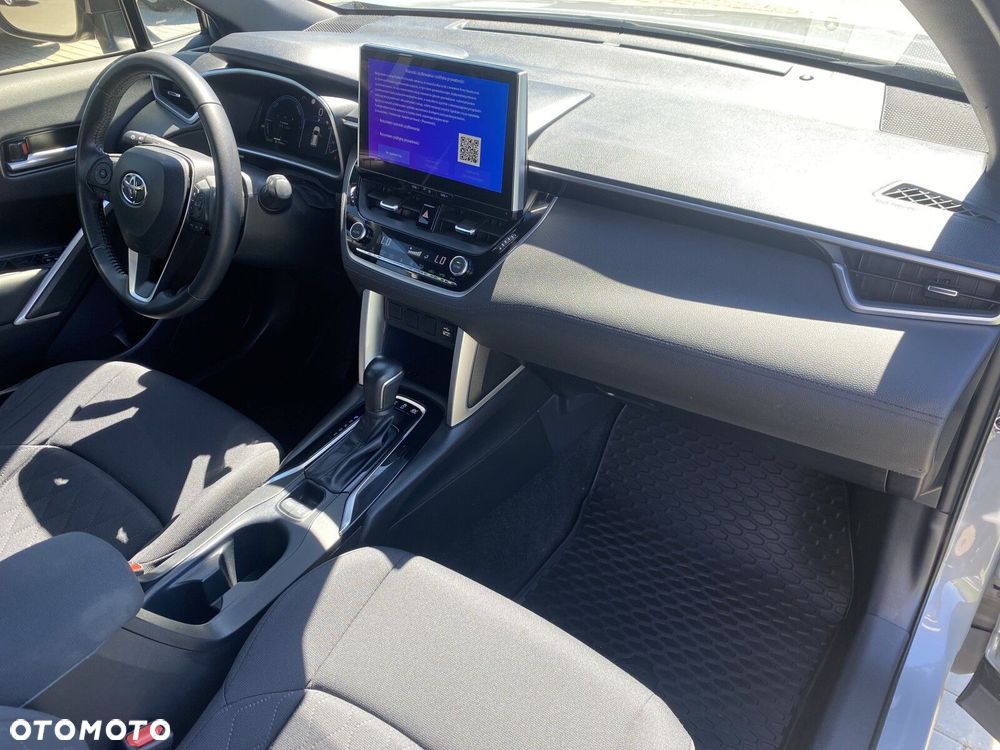 Toyota Corolla Cross - 17