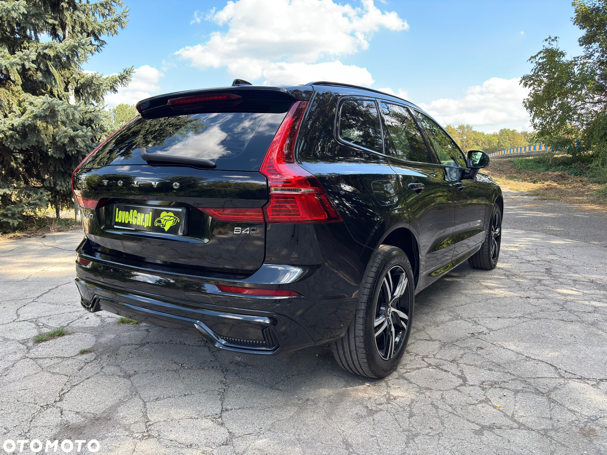 Volvo XC 60 D4 AWD R-Design - 23