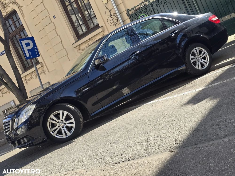 Mercedes-Benz E 220 CDI DPF BlueEFFICIENCY Automatik - 1