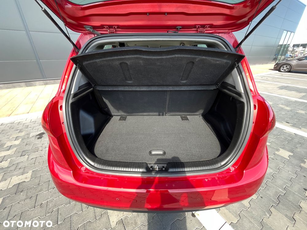 Kia Venga 1.4 L - 13