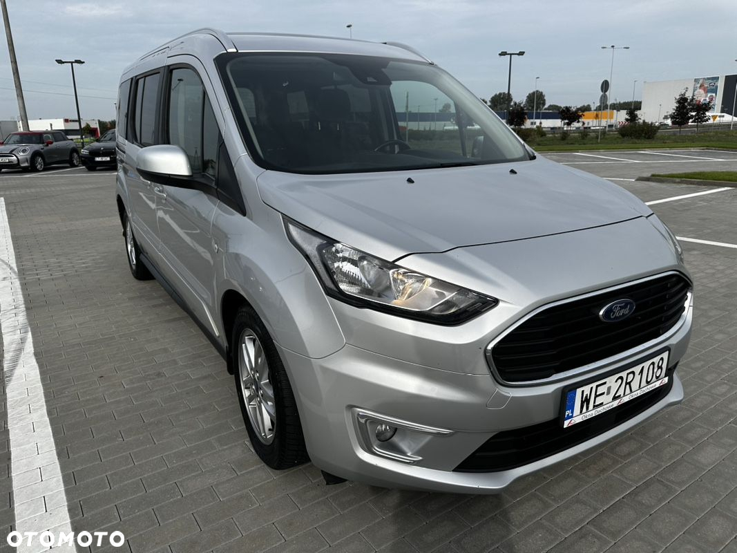 Ford Tourneo Connect Grand - 13