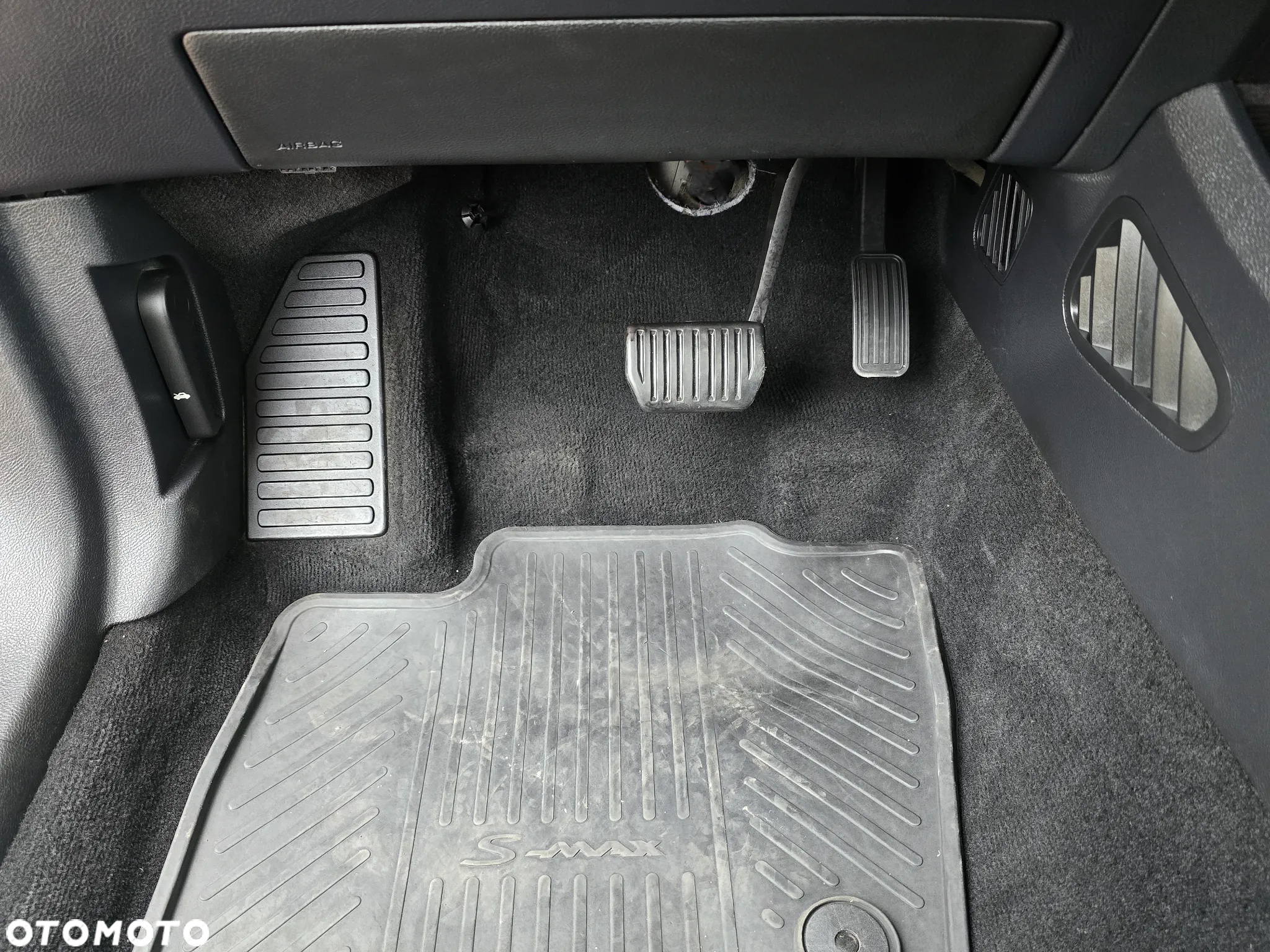 Ford S-Max 2.0 TDCi Titanium PowerShift - 36