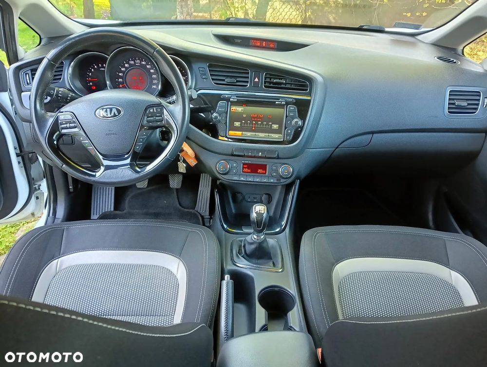 Kia Ceed 1.6 CRDi L - 12