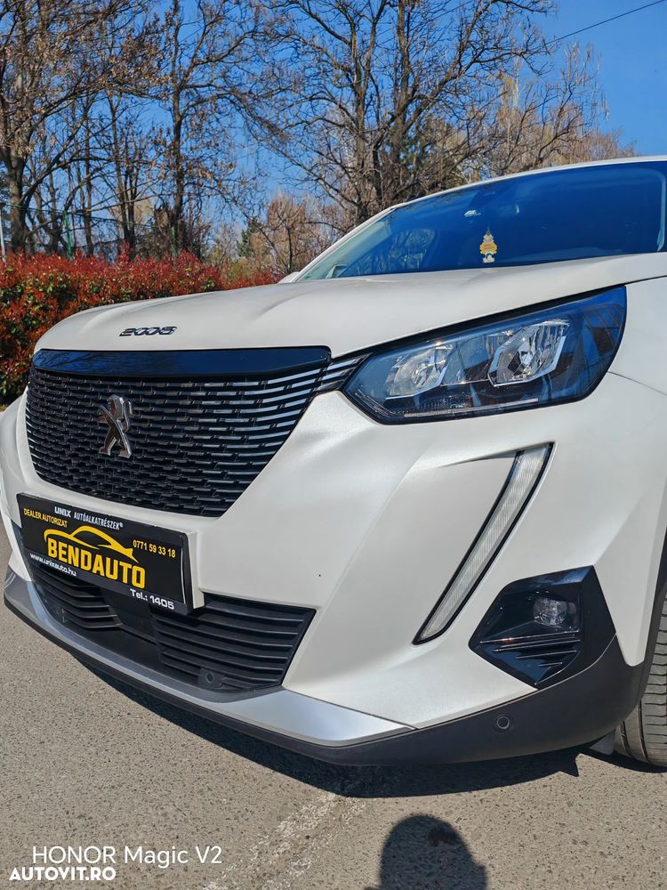 Peugeot 2008 PureTech 130 EAT8 Allure Pack - 8