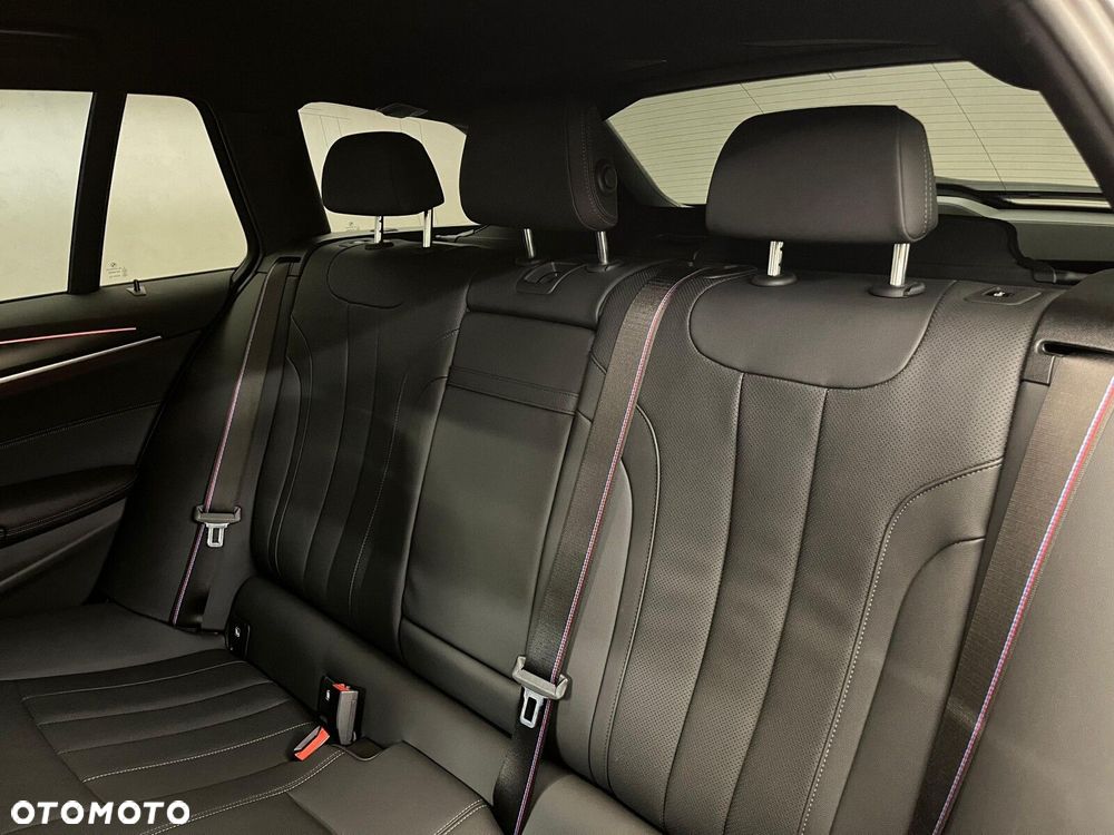 BMW Seria 5 530d xDrive mHEV M Sport sport - 34