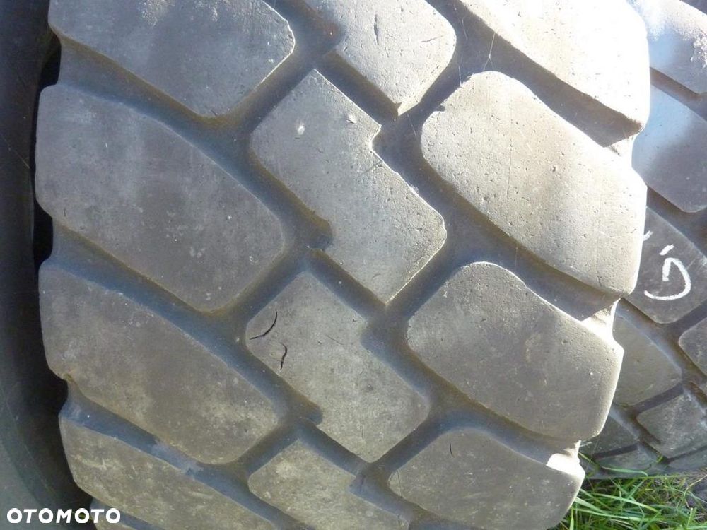 2x Opona używana przemysłowa 600/65R25 GOODYEAR 900zł(szt.) W2802 - 2