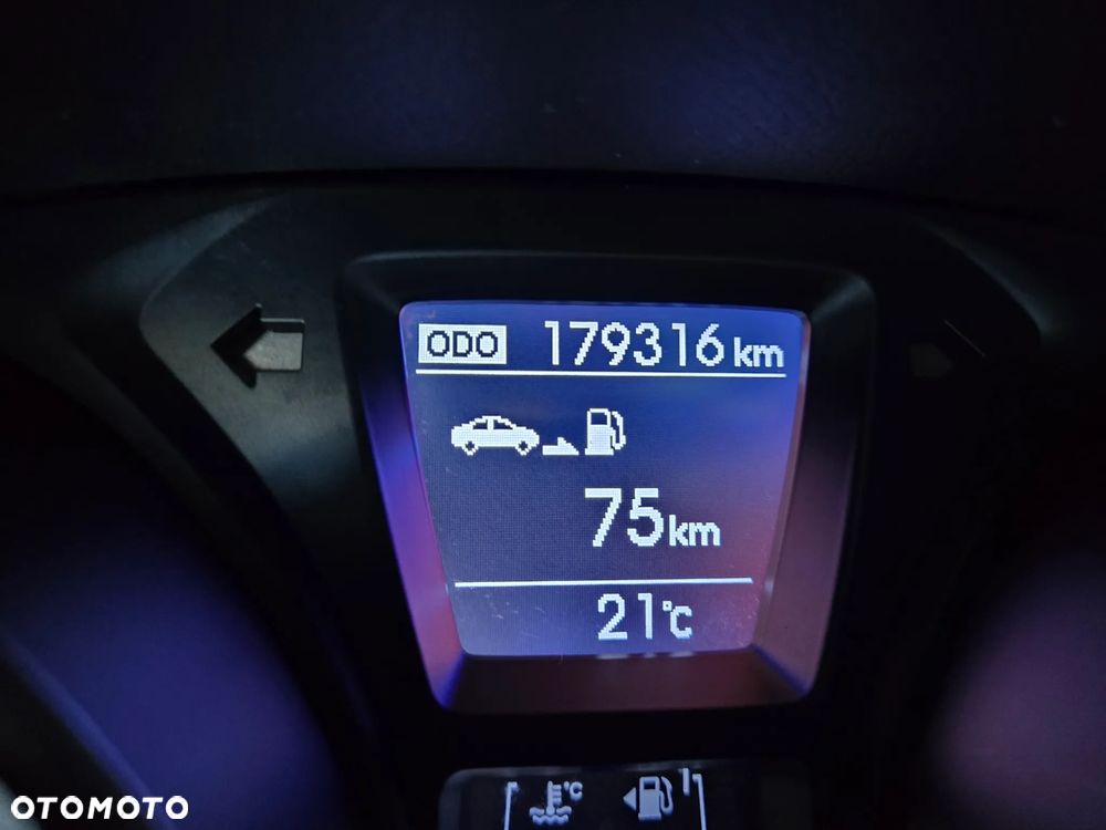 Hyundai i30 1.6 GDI Premium - 24