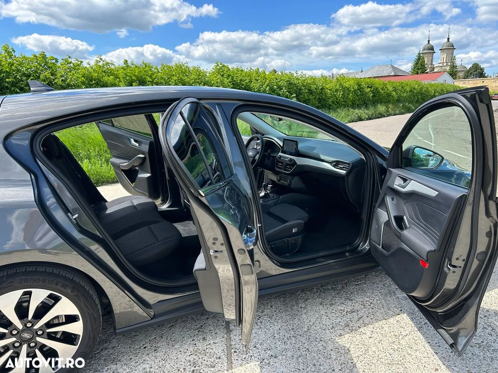 Ford Focus - 8
