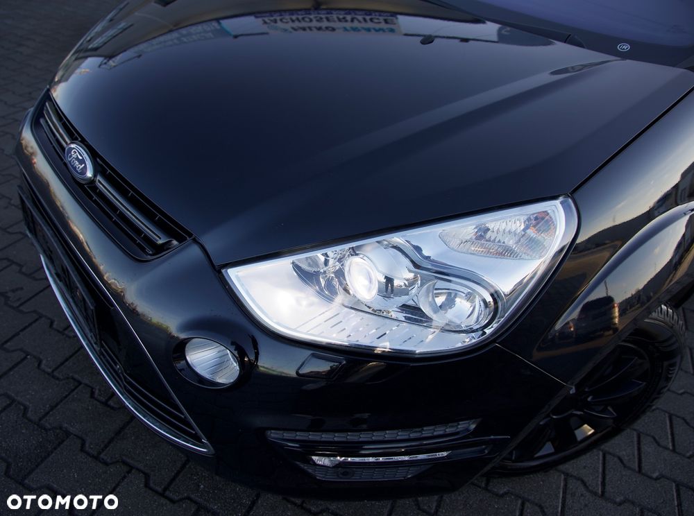 Ford S-Max 2.0 TDCi DPF Titanium X - 19