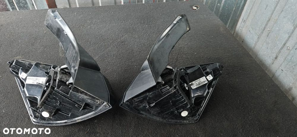 Lampa tylna lewa prawa tył Peugeot 3008 II - 2